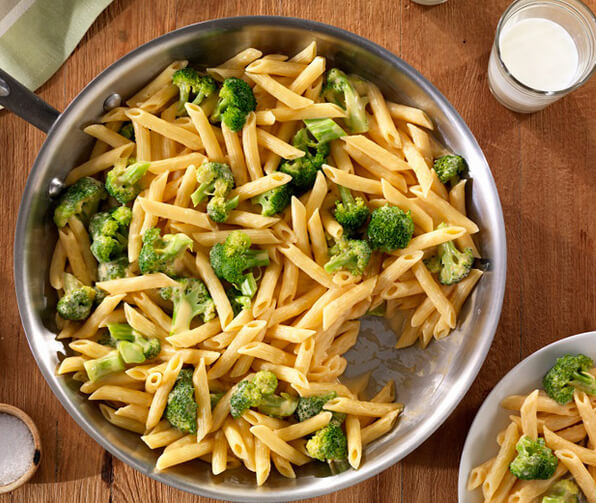 Creamy One Pan Broccoli Cheddar Penne