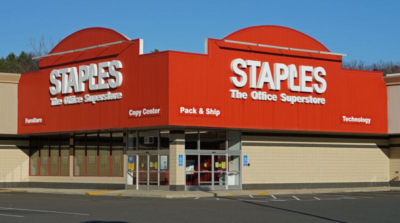 Staples_store