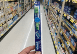 2 Free Oral B Toothbrushes + $1 MM at Walgreens!