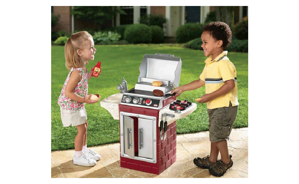 Little tikes get deals out and grill