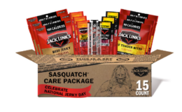 Hurry Lightning Deal! 48% Off Jack Link's Beef Jerky Gift Basket at Amazon | Great For Dad!
