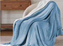 38% off Bedsure Sherpa Fleece Blanket at Amazon | Low Prices!