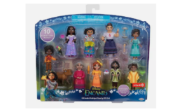 Disney Encanto Ultimate Madrigal Family Gift Set $9 (was $34.99) + Free Shipping!