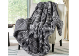 Today Only! 50% off Bedsure Fuzzy Blanket on Amazon | 14K 4.5 Star Ratings!