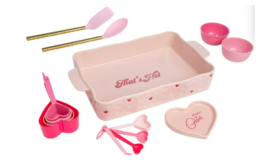 Paris Hilton 14 Piece Lasagna Set just $21.90 (Reg. $49.99)